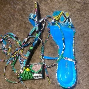Fashionova. Size: 11